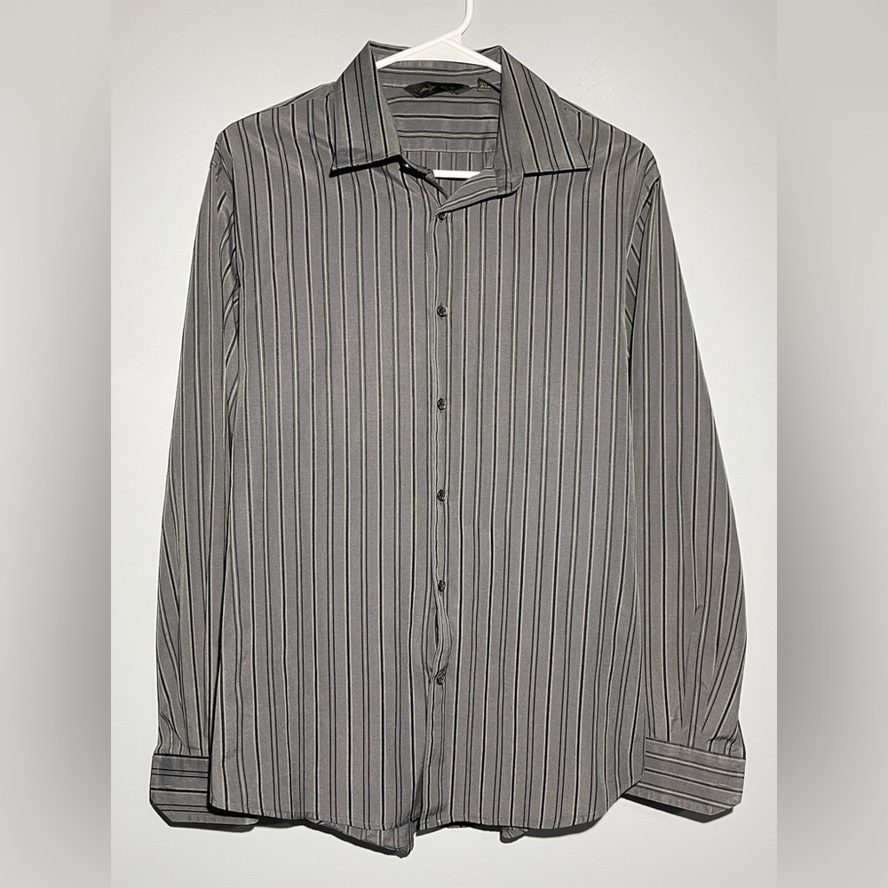 Axist Gray Casual Button Down Shirt with Pinstripes